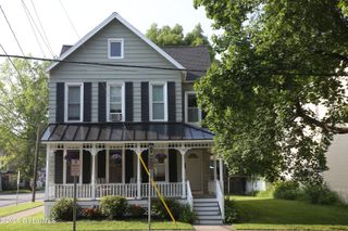67 Van Dam Street, Saratoga Springs, NY 12866