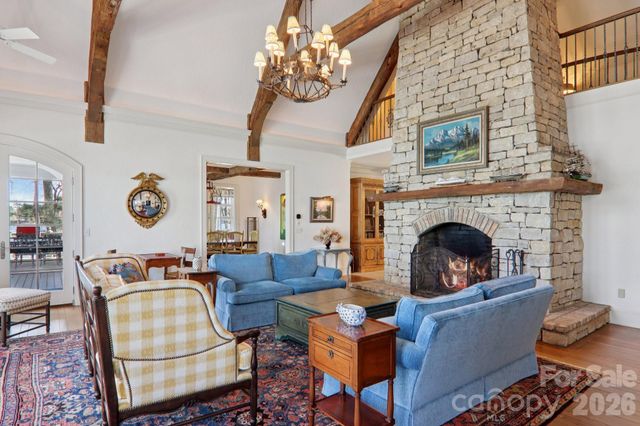 138 Indian Trace, Lake Toxaway, NC 28747