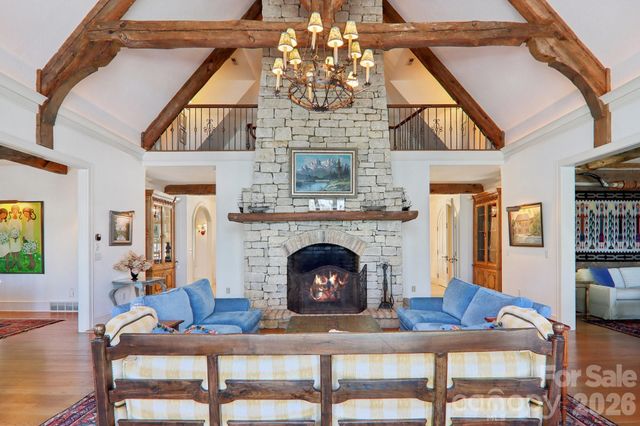 138 Indian Trace, Lake Toxaway, NC 28747
