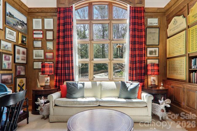 138 Indian Trace, Lake Toxaway, NC 28747
