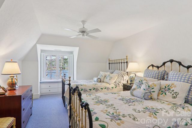 138 Indian Trace, Lake Toxaway, NC 28747