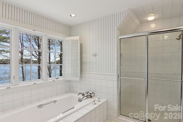 138 Indian Trace, Lake Toxaway, NC 28747