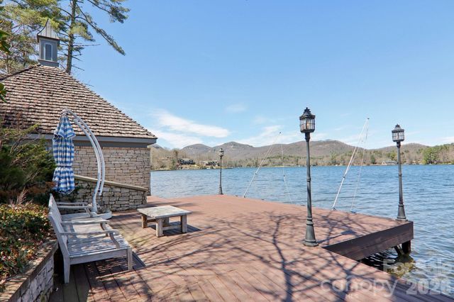 138 Indian Trace, Lake Toxaway, NC 28747