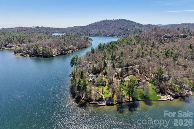 138 Indian Trace, Lake Toxaway, NC 28747