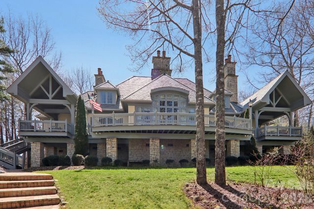 138 Indian Trace, Lake Toxaway, NC 28747