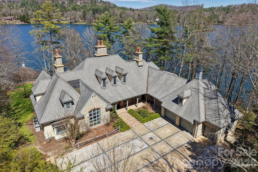 138 Indian Trace, Lake Toxaway, NC 28747