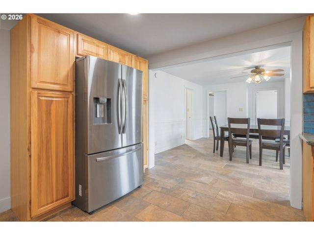 4470 ROYAL Ave, Eugene, OR 97402