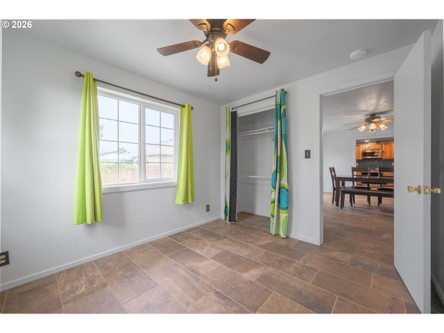 4470 ROYAL Ave, Eugene, OR 97402