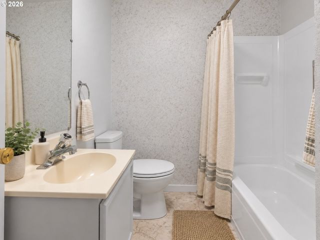 4470 ROYAL Ave, Eugene, OR 97402