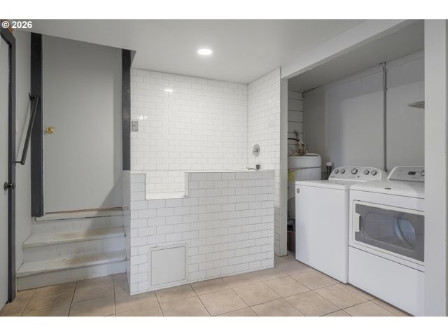 4470 ROYAL Ave, Eugene, OR 97402