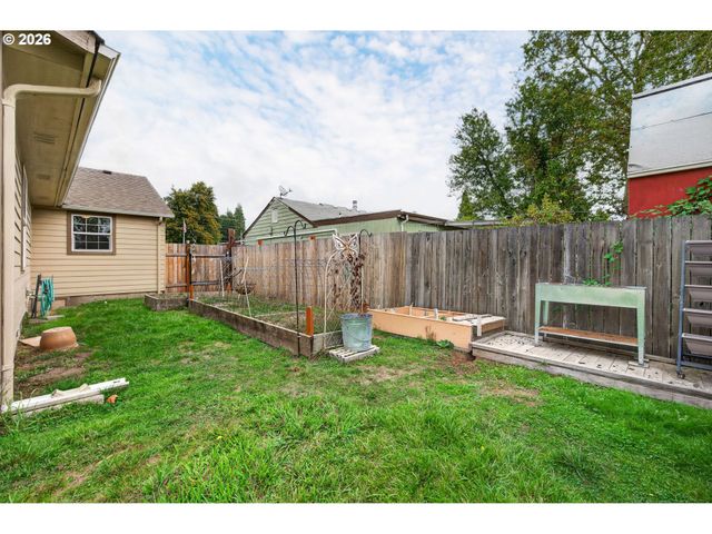 4470 ROYAL Ave, Eugene, OR 97402