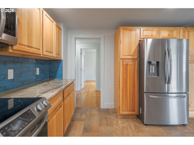 4470 ROYAL Ave, Eugene, OR 97402
