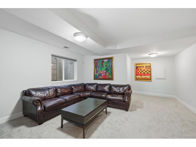 258 S Monroe St, Denver, CO 80209