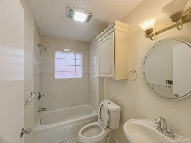 609 Walk The Plank Street, La Joya, TX 78560