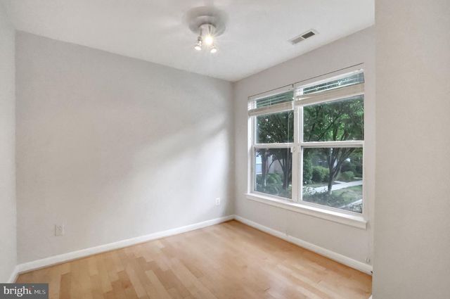 2133 12TH PL NW, Washington, DC 20009