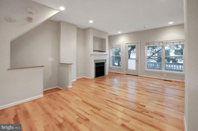 2133 12TH PL NW, Washington, DC 20009