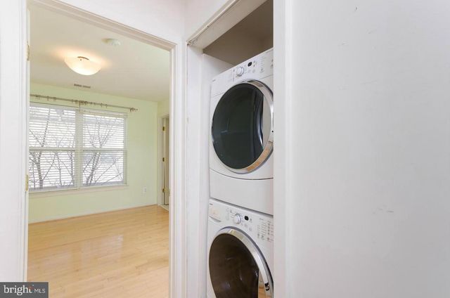 2133 12TH PL NW, Washington, DC 20009
