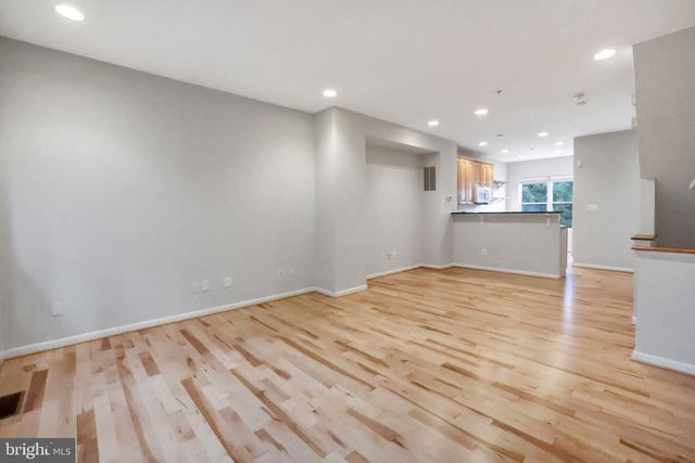 2133 12TH PL NW, Washington, DC 20009