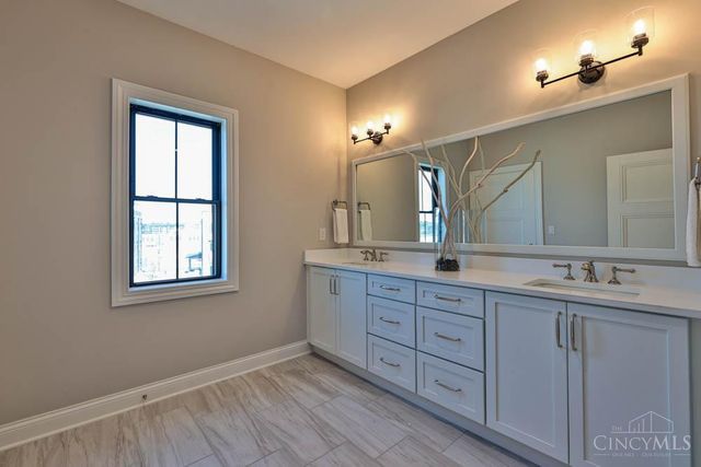 2908 Robertson Avenue, Cincinnati, OH 45209