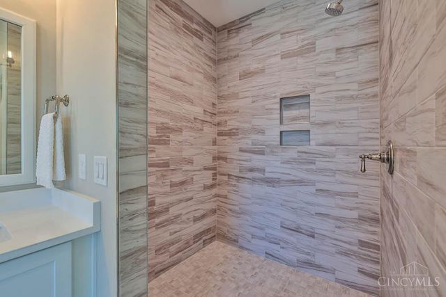 2908 Robertson Avenue, Cincinnati, OH 45209