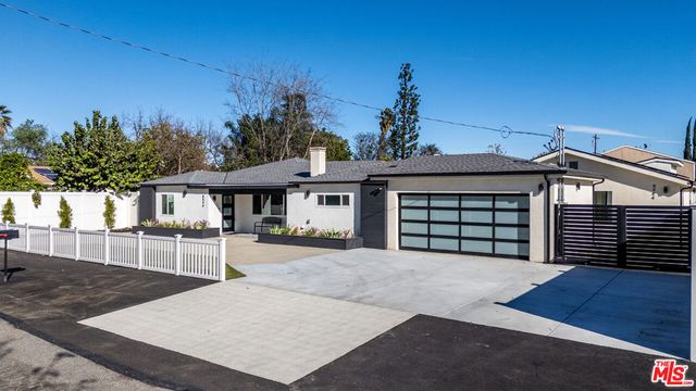 8446 Penfield Avenue, Winnetka, CA 91306