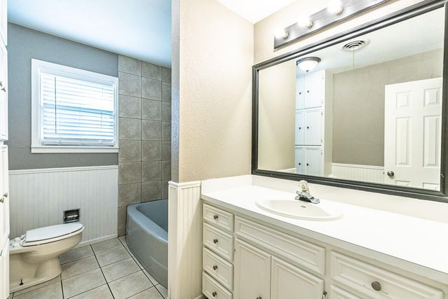 3814 32nd Street, Lubbock, TX 79410