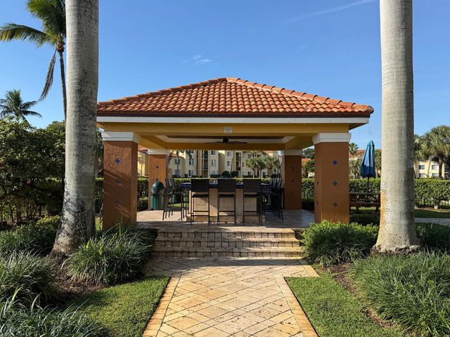 123 YACHT CLUB Way 111, Hypoluxo, FL 33462