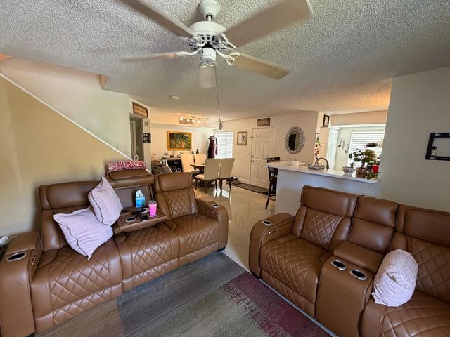 123 YACHT CLUB Way 111, Hypoluxo, FL 33462