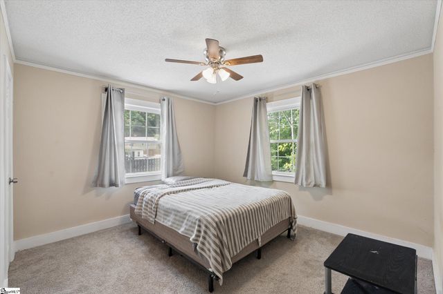 2 Maryland Avenue, Greenville, SC 29611