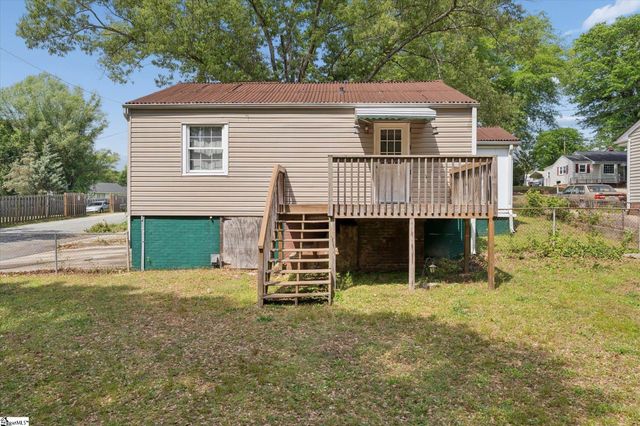 2 Maryland Avenue, Greenville, SC 29611
