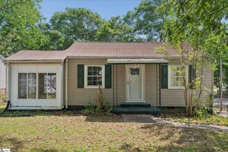 2 Maryland Avenue, Greenville, SC 29611