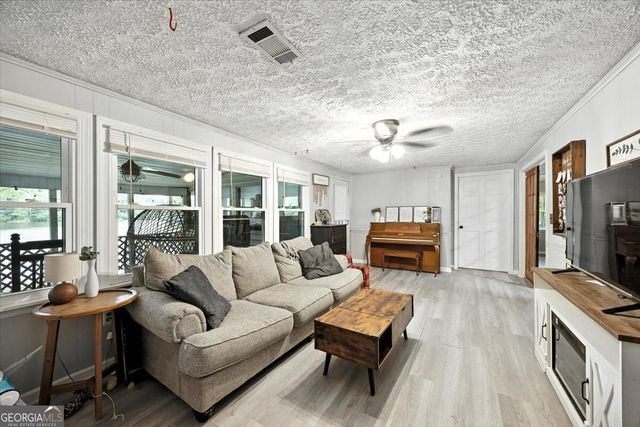 44 Penn Drive, Jackson, GA 30233