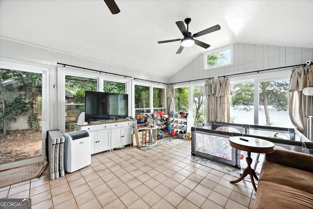 44 Penn Drive, Jackson, GA 30233