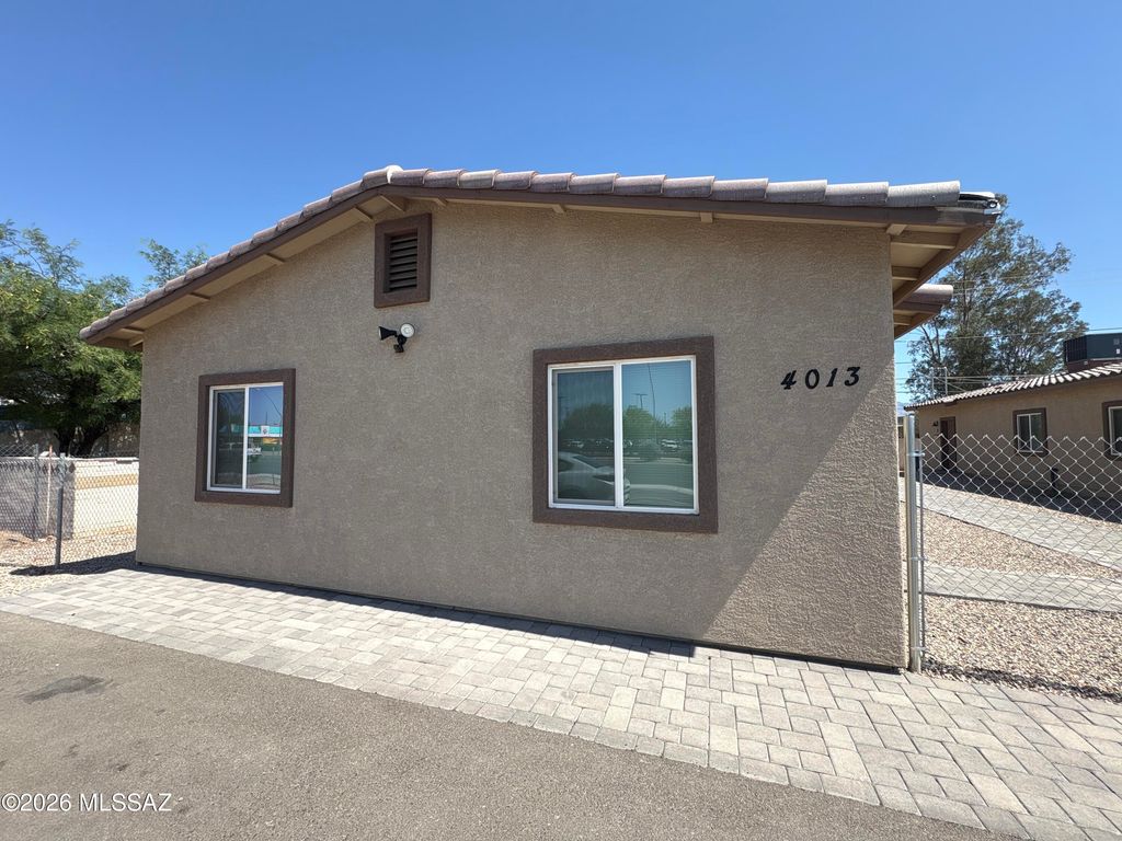 4013 E 22nd St Unit 1, Tucson, AZ 85711