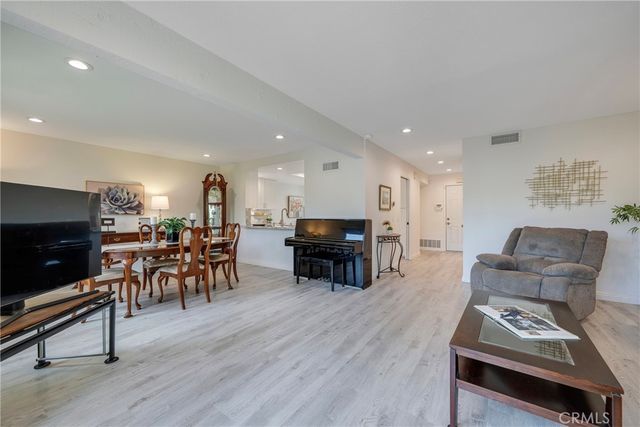 5548 E Vista del Amigo, Anaheim Hills, CA 92807