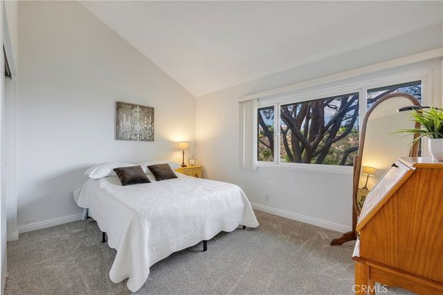 5548 E Vista del Amigo, Anaheim Hills, CA 92807