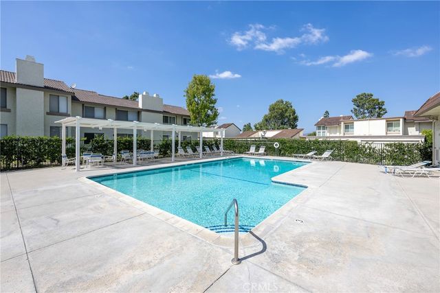 5548 E Vista del Amigo, Anaheim Hills, CA 92807