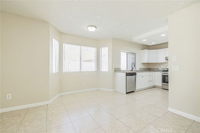 1503 E Kildare, Lancaster, CA 93535