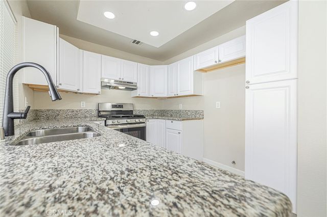 1503 E Kildare, Lancaster, CA 93535