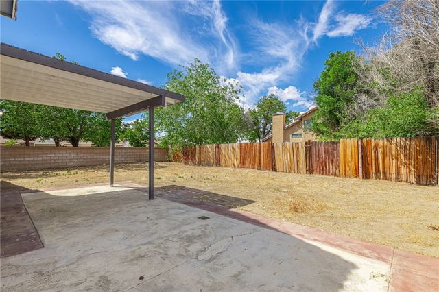 1503 E Kildare, Lancaster, CA 93535
