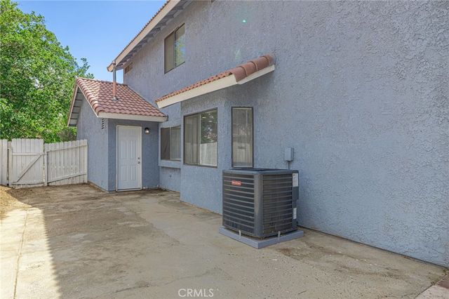 1503 E Kildare, Lancaster, CA 93535