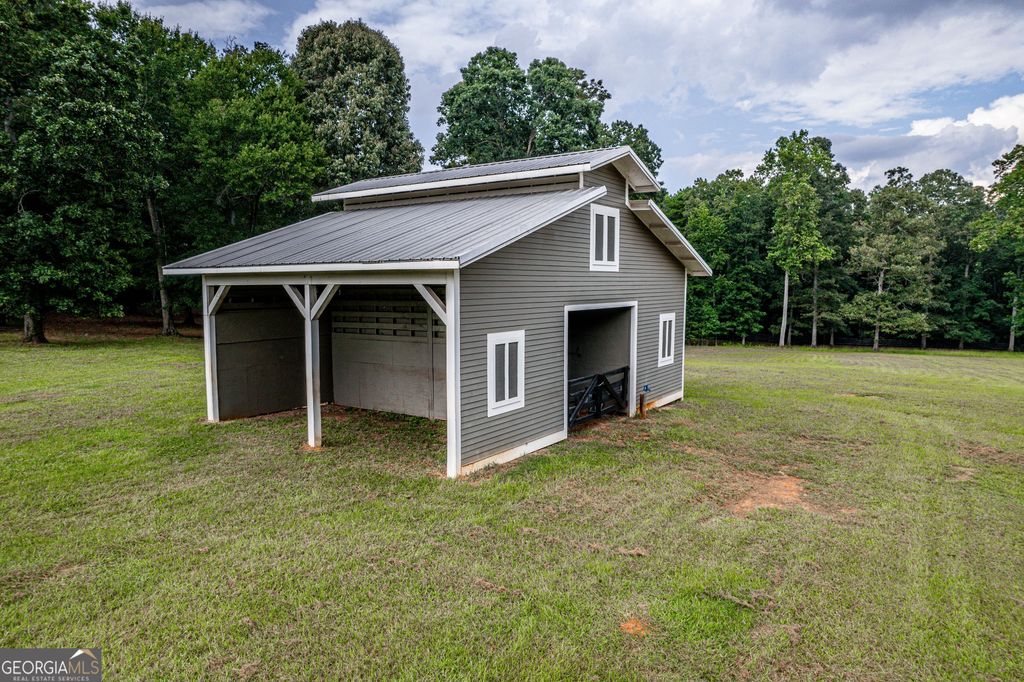 108 Walking Horse Lane, Eatonton, GA 31024