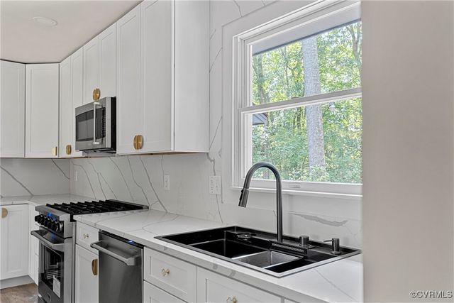 113 Rappa Run Rd, Topping, VA 23169