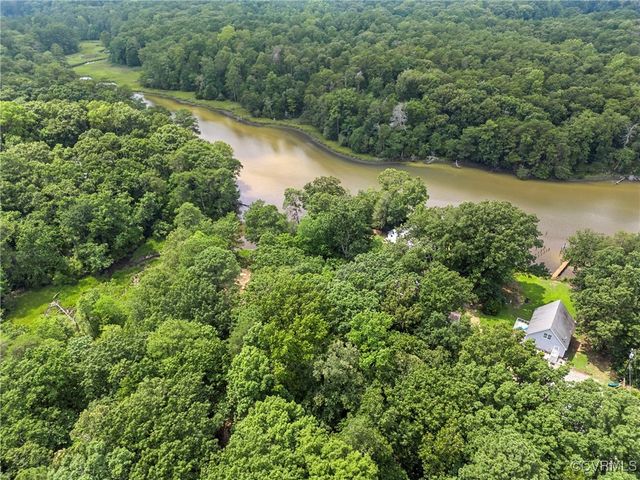 113 Rappa Run Rd, Topping, VA 23169