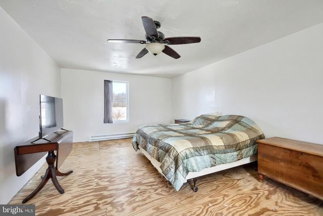 1198 TRINITY NORTH RD, Wrightsville, PA 17368