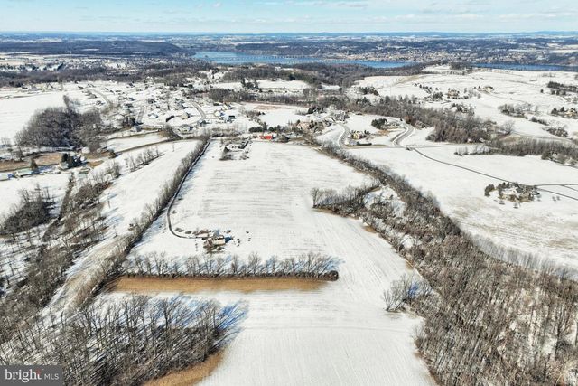 1198 TRINITY NORTH RD, Wrightsville, PA 17368