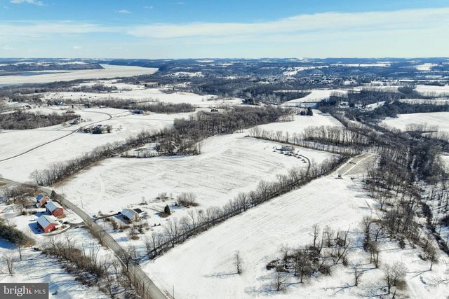 1198 TRINITY NORTH RD, Wrightsville, PA 17368