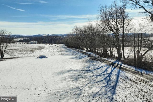 1198 TRINITY NORTH RD, Wrightsville, PA 17368