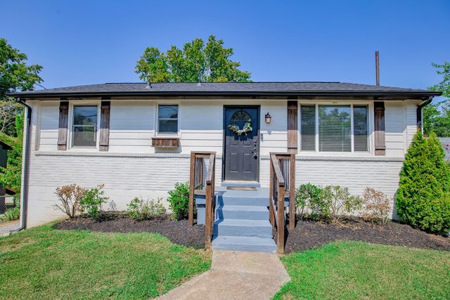 305 Aurora Ave, Madison, TN 37115