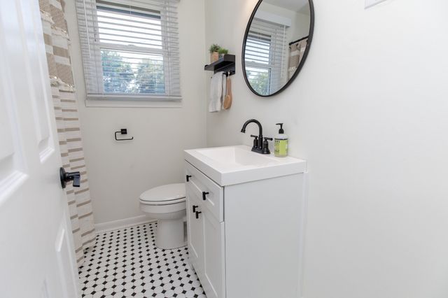 305 Aurora Ave, Madison, TN 37115